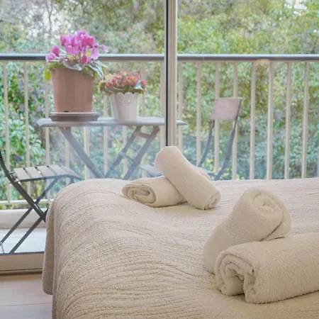 Frgk 'prince De Galles Terrasse Sur Jardin' 아파트